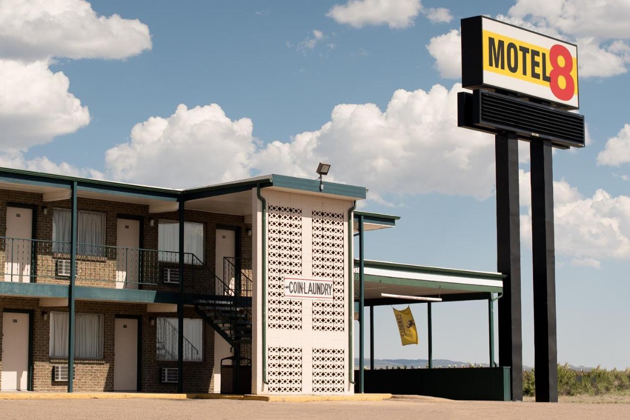Motel 8 Laramie Exterior foto